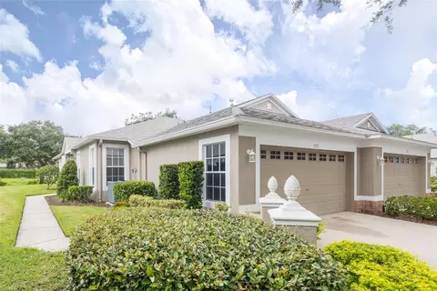 5733 Heronpark Pl, Lithia, FL 33547