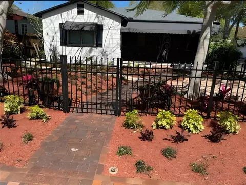 119 30th Ave N, Saint Petersburg, FL 33704