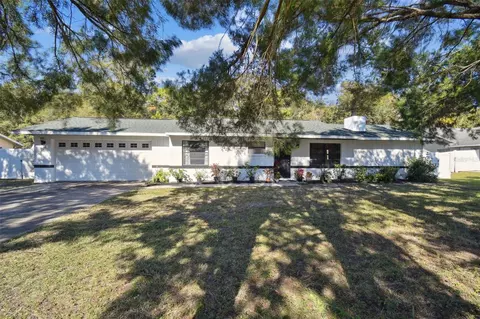8201 W Trotter Ln, Homosassa, FL 34446