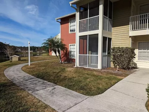806 Lake Haven Sq #105, Brandon, FL 33511