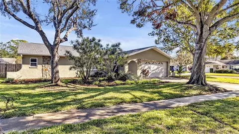 7801 17th Way N, Saint Petersburg, FL 33702