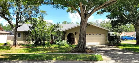 7801 17th Way N, Saint Petersburg, FL 33702