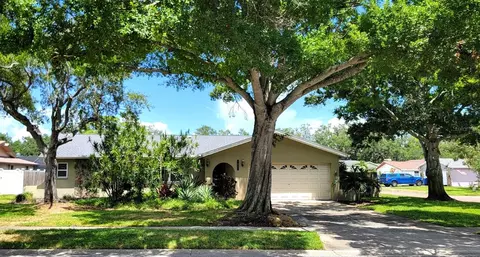 7801 17th Way N, Saint Petersburg, FL 33702