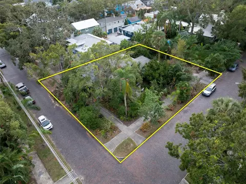 1030 2nd St N, Saint Petersburg, FL 33701