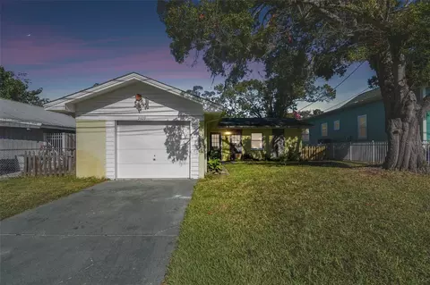 2609 Meadowbrook Dr, Palm Harbor, FL 34684