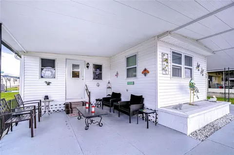 35152 Zephyr Shores Dr, Zephyrhills, FL 33541
