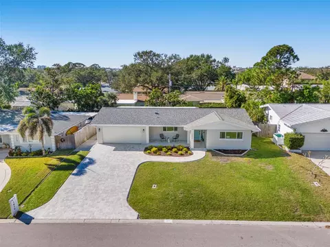 1470 Hill Dr, Largo, FL 33770 photo 1