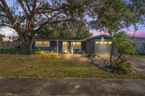 1626 Roundtree Rd, Holiday, FL 34690