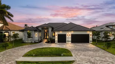 2802 Gleason Pkwy, Cape Coral, FL 33914