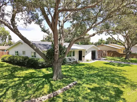 1701 Colorado Ave NE, Saint Petersburg, FL 33703