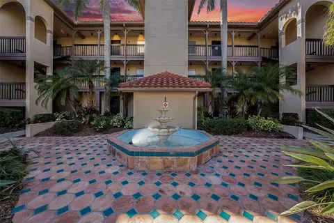 2400 Feather Sound Dr #128, Clearwater, FL 33762