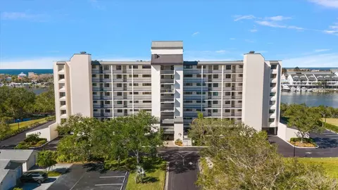 11730 Shipwatch Dr #503, Largo, FL 33774