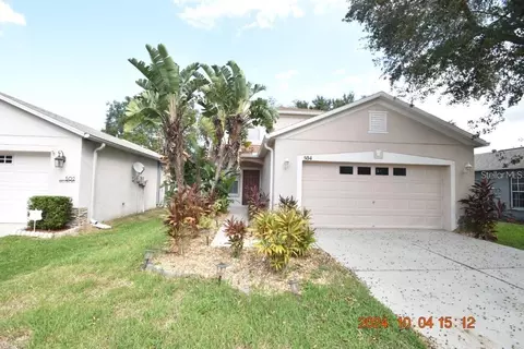 504 Maple Pointe Dr, Seffner, FL 33584 photo 1