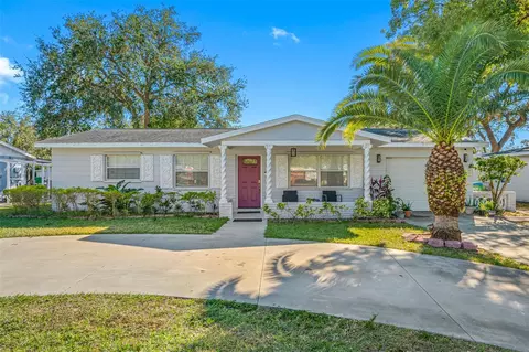 6086 46th Ave N, Kenneth City, FL 33709