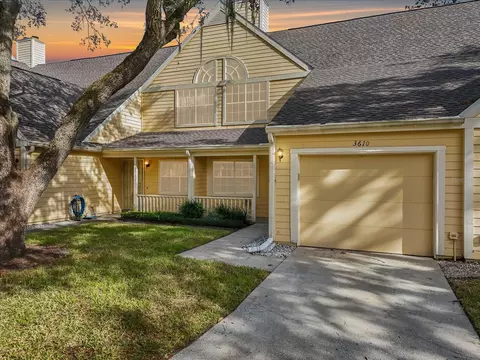 3610 Pine Knot Dr, Valrico, FL 33596