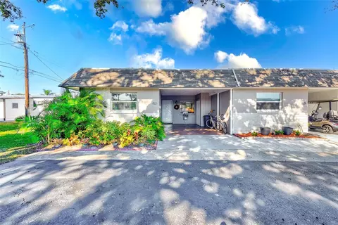 844 Skyloch Dr S, Dunedin, FL 34698