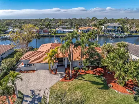 901 31st Ter NE, Saint Petersburg, FL 33704