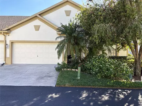 1320 Big Pine Dr, Valrico, FL 33596