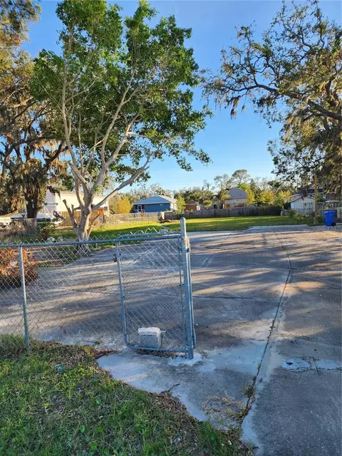 306 W Shell Point Rd, Ruskin, FL 33570 photo 1