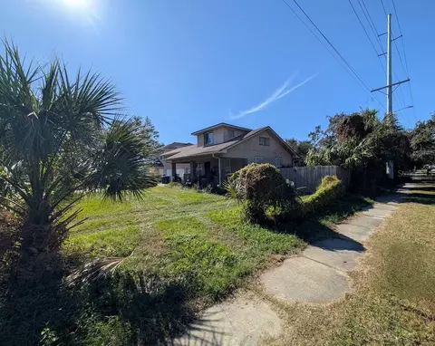 5901 S 6th St, Tampa, FL 33611