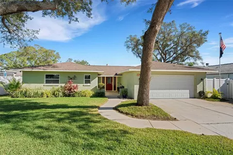 12511 116th St, Largo, FL 33778