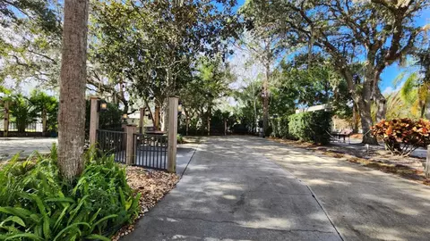 121 Stallion Ln, River Ranch, FL 33867