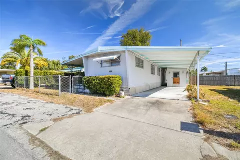 2020 Roselawn Dr, Holiday, FL 34691