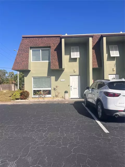 1616 70th St N #1616, Saint Petersburg, FL 33710