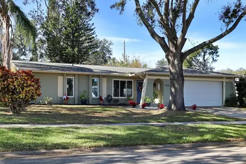 1278 Overcash Dr, Dunedin, FL 34698