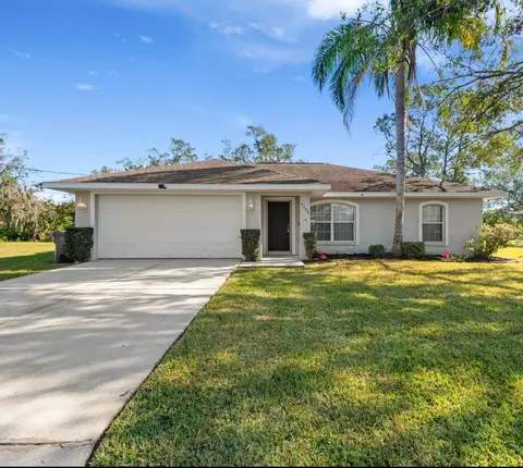 5302 Sierra Ct, Lakeland, FL 33813
