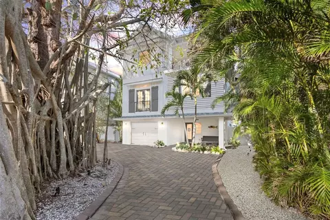 122 White Ave, Anna Maria, FL 34216