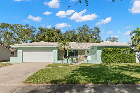 11621 68th Ave, Seminole, FL 33772