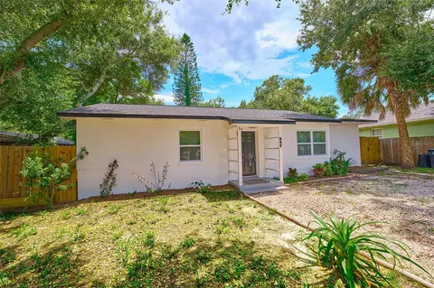 549 Woodlawn St, Clearwater, FL 33756