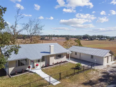12424 Smith Rd, Dade City, FL 33525