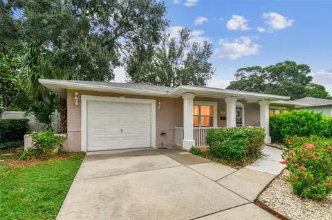 5361 33rd Ave N, Saint Petersburg, FL 33710