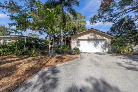 757 50th Ave N, Saint Petersburg, FL 33703