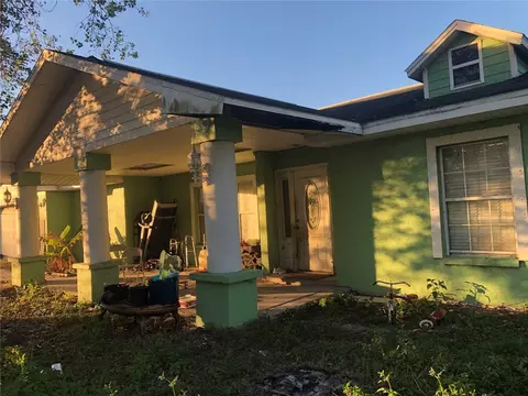 2515 Ragins Ln, Plant City, FL 33567