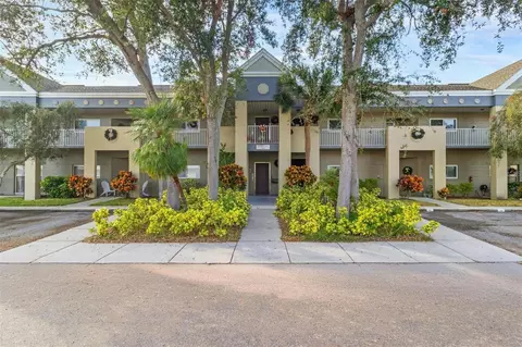 2296 Monaco Ln #32, Clearwater, FL 33763
