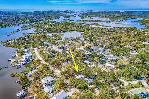 2296 S Waterman Dr, Crystal River, FL 34429