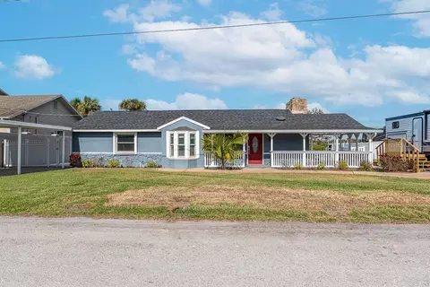 8510 Magnolia St, Gibsonton, FL 33534