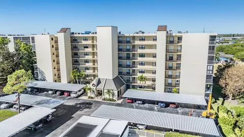 3200 Cove Cay Dr #1E, Clearwater, FL 33760
