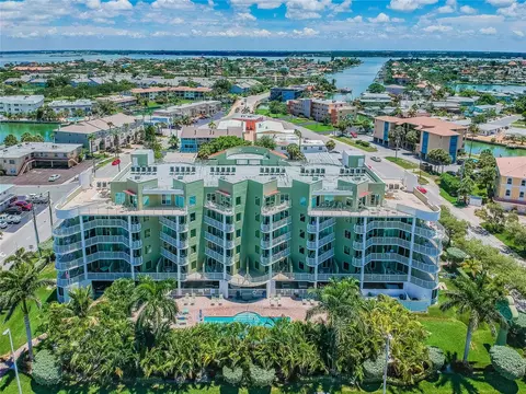 11605 Gulf Blvd #502, Treasure Island, FL 33706