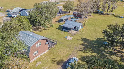 16 Ridge Rd, Frostproof, FL 33843