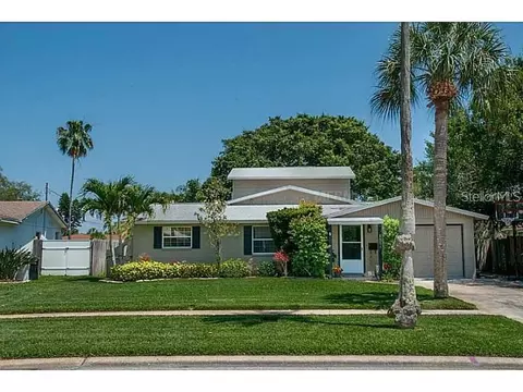 5731 Venetian Blvd NE, Saint Petersburg, FL 33703