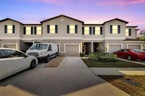 9655 Pembrooke Pines Dr, Sun City Center, FL 33573