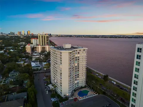 2611 Bayshore Blvd #1103, Tampa, FL 33629