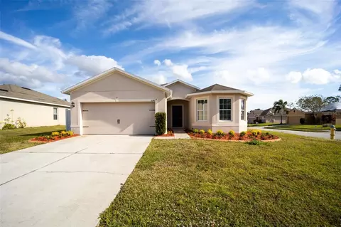 1046 Roberta Rd, Lake Wales, FL 33853