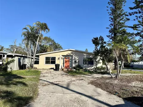 3901 Huntington St NE, Saint Petersburg, FL 33703