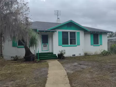 108 N Oakland St, Leesburg, FL 34748