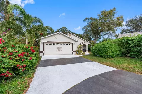 630 Linda Ct, Palm Harbor, FL 34684